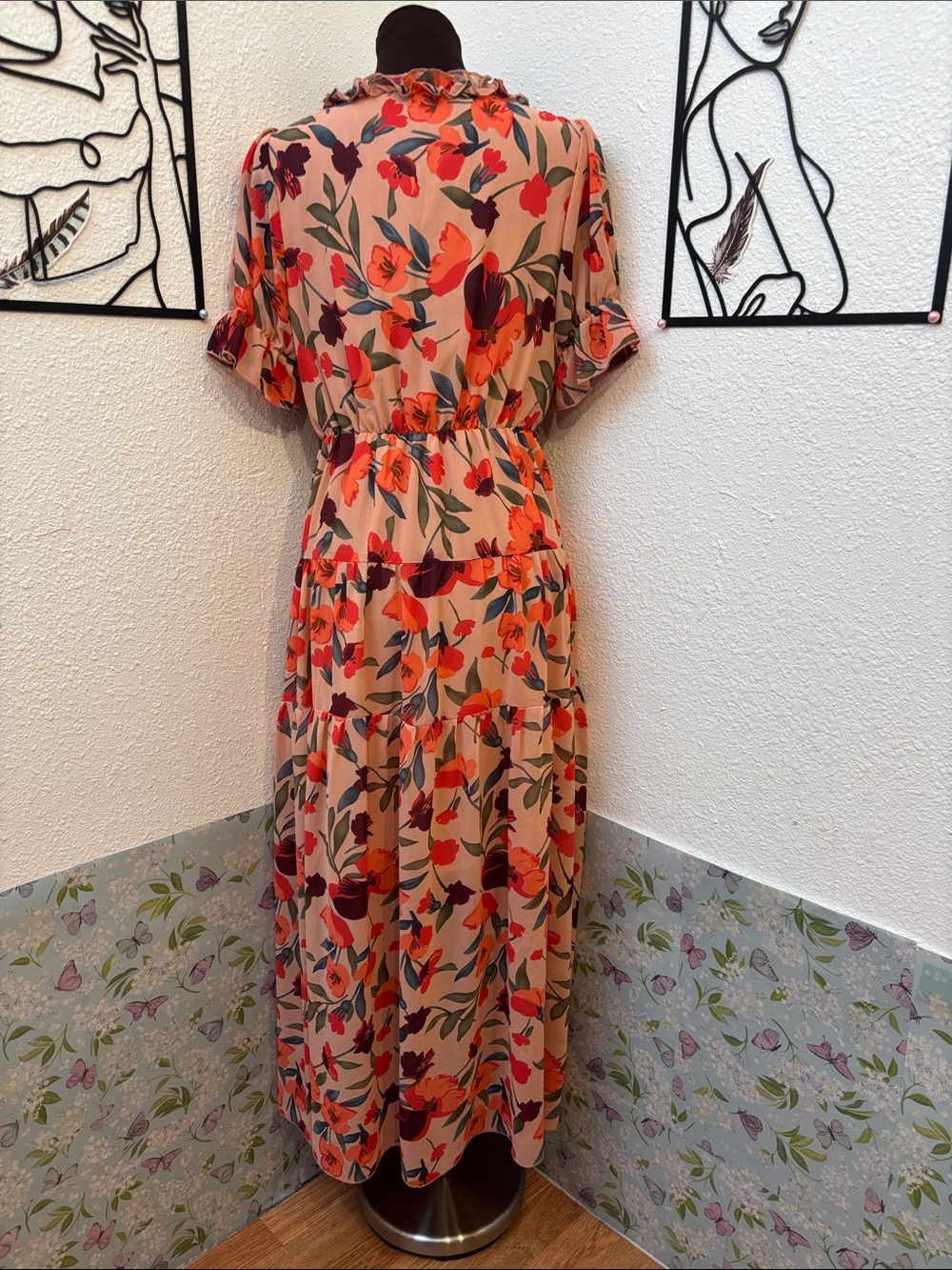 Elegant peach and coral pink burgundy floral ruffle maxi dress. Size M. - Picture 4 of 17